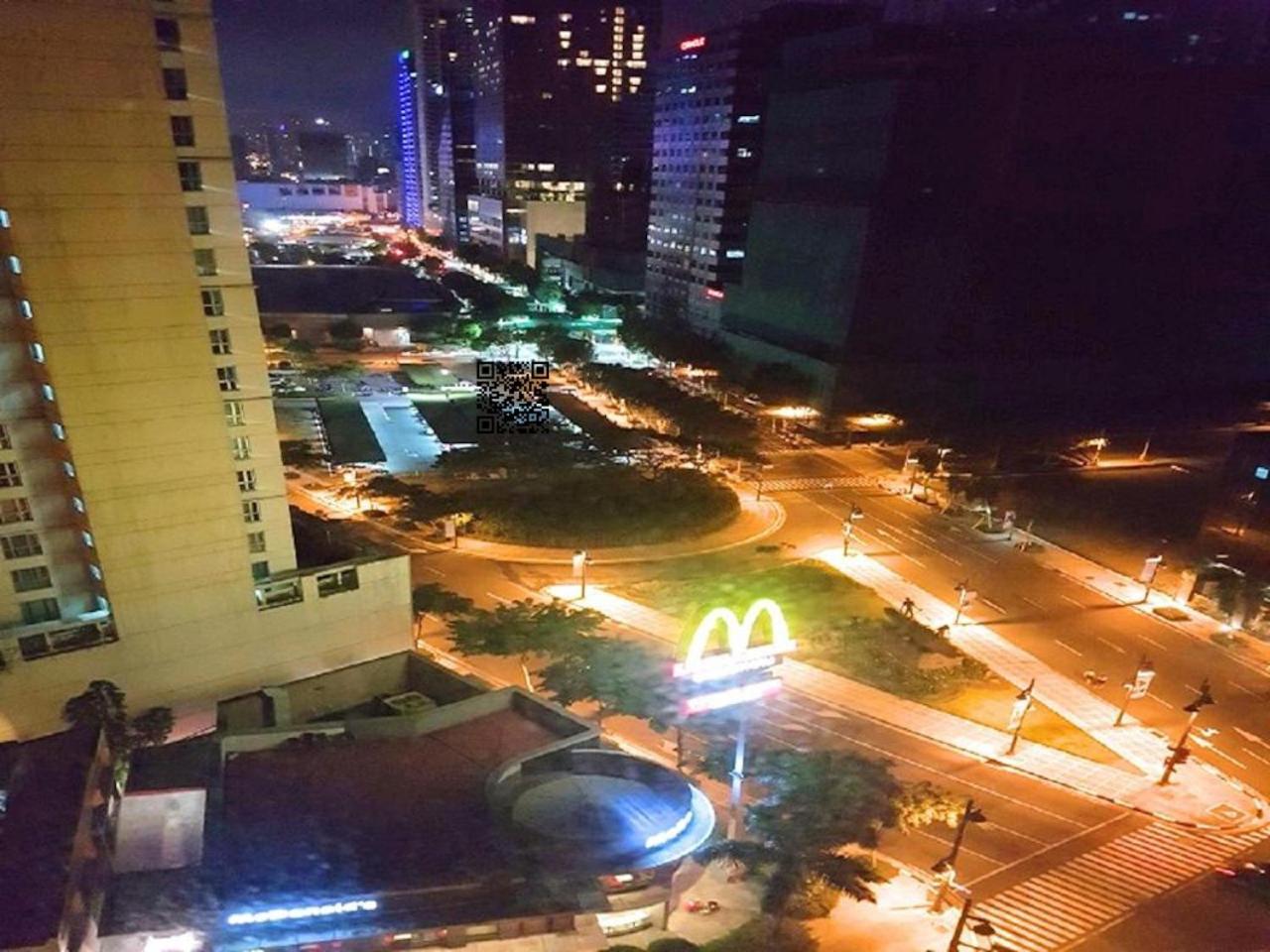 Avant Apartments At The Fort Taguig Εξωτερικό φωτογραφία